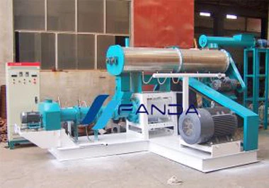 Stroj na kŕmenie rýb mokrým typom